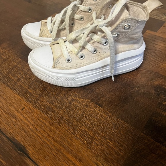 Converse Kids High-Top Sneakers in light pink and White - Picture 3 of 6